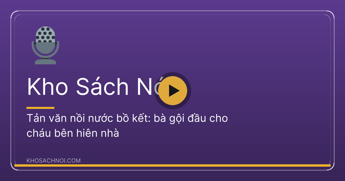 Người bà gội đầu cho cháu bằng nước thảo mộc trong chậu bên hiên nhà